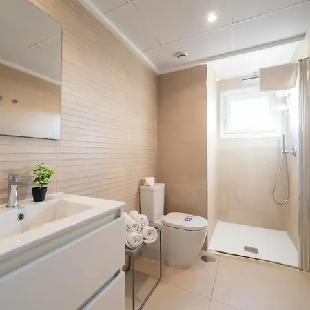 Apartmán De Lujo Con Jacuzzi Y Vistas Al Mar En Punta Prima, - Es-220-32